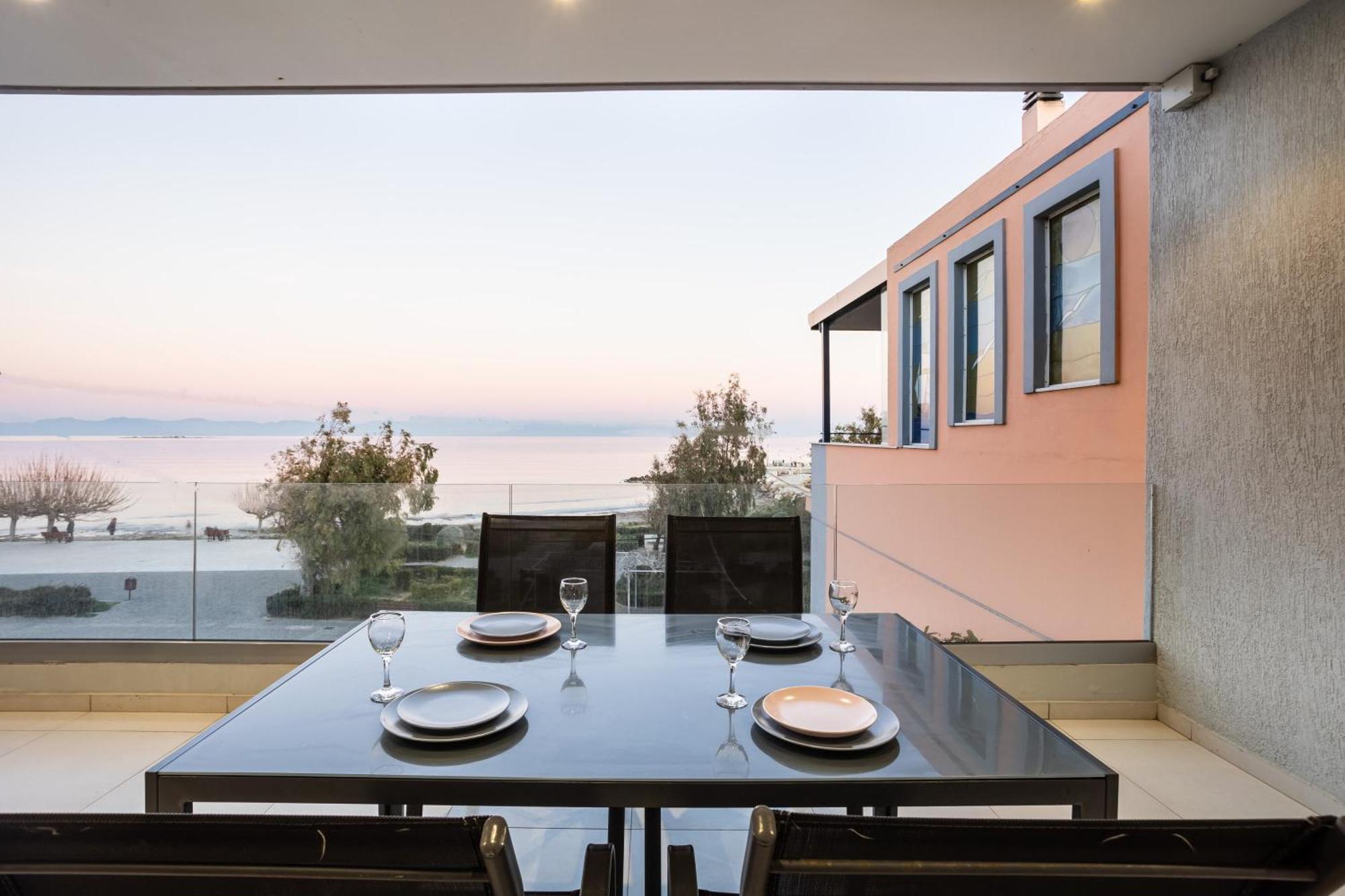 Beachfront Artemida Retreat - Peony Seabreeze Gem Eksteriør bilde